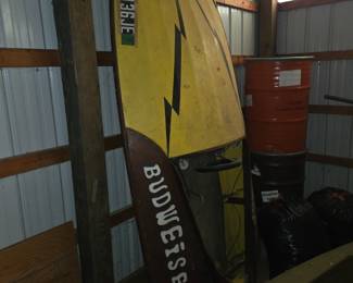 Race boat