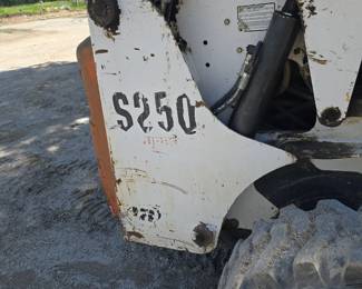 auctioncompanykc.com
