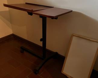 Adjustable table