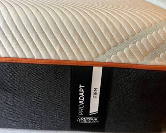 Twin mattress detail