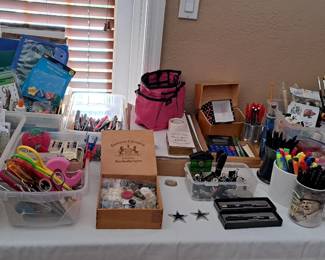 CRAFTS, ART AND SEWING SUPPLIES