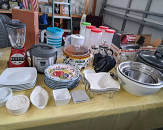 KITCHEN APPLIANCES, SERVING AND PREP SUPPLIES