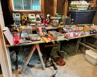 Chain saws, edge trimmer and misc.