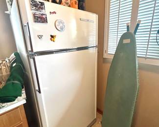 Frigidaire refrigerator 