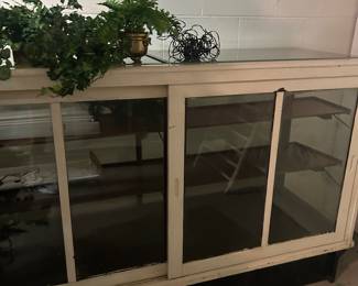 another store display cabinet 