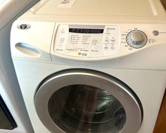 Maytag Neptune washing machine 