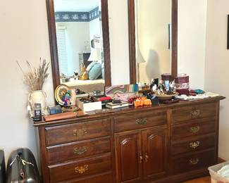 Cresent Pennsylvania Cherry dresser with mirrors 