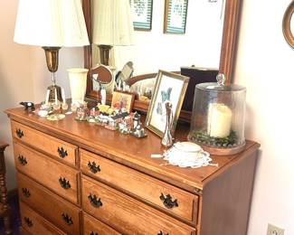 dresser with mirror 