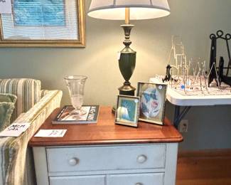 Harmony Cottage end table 