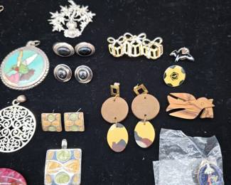 Assorted Jewelry