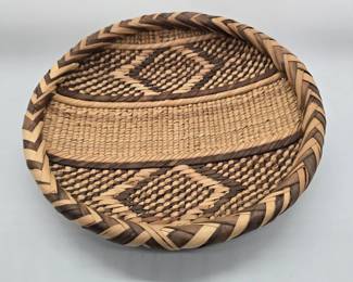 Woven basket