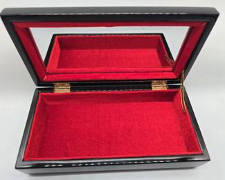 inside of jewelry box