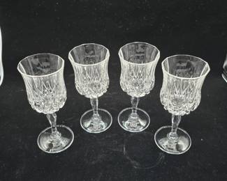 crystal wine glasses