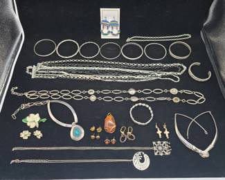 Assorted Jewelry