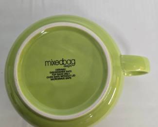 green storage bottom