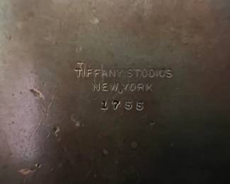 In this case, the mark is easier to determine: "TIFFANY STUDIOS NEW YORK 1755".
