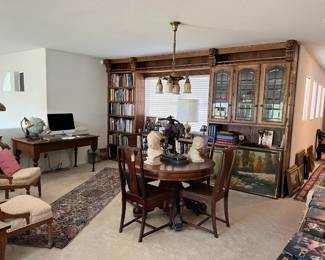 This is an overview of the living room, with all its contents. There is so much to describe...