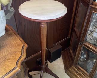 Plant stand