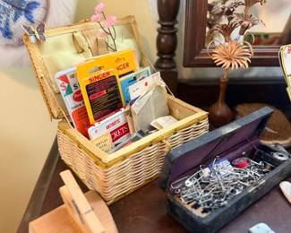 Vintage sewing basket with notions & supplies