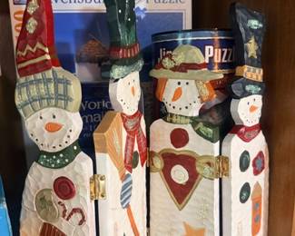 Wooden snowman Christmas decor figures set