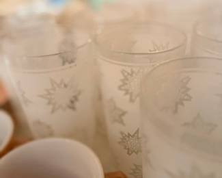 Etched glass tumblers with snowflake pattern set