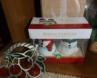 Holiday Snowfolk salt and pepper set boxed