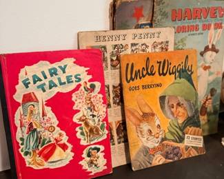 Vintage children's books — Fairy Tales, Uncle Wiggily, Henny Penny