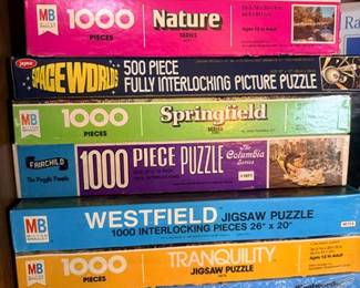 Vintage 1000-piece jigsaw puzzle collection lot