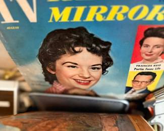 Vintage Radio Mirror magazine