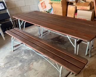 Folding wooden picnic table