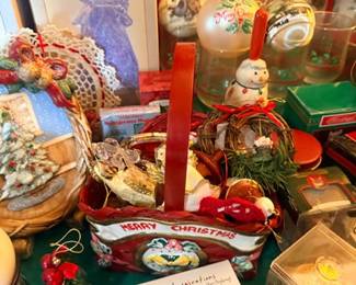 Acrylic snowman glitter globe and Christmas card book