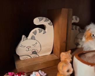 Wooden cat bookend & vintage ceramic figurines