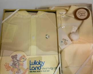 Vintage Lullaby Land baby clothing set in box