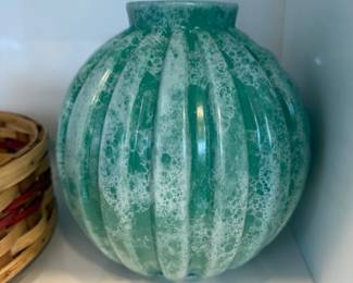 Green drip glaze ceramic gourd vase