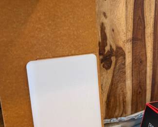 Wood and plastic cutting boards