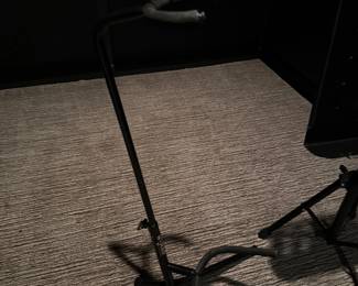 Metal folding stand