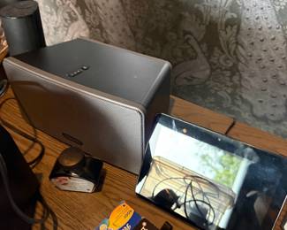 Desktop computer and monitor