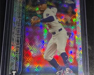 Mookie Betts Topps Chrome Refractor