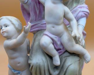Figurine