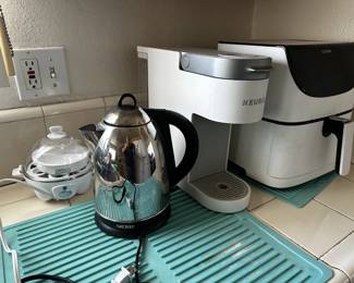 Kitchen Appliances: egg cooker, electric teapot, Keurig, Airfryer