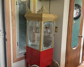 Popcorn machine