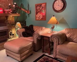 Decorative items -