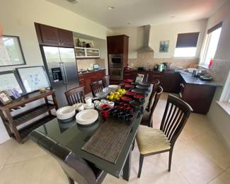 Dining Table and Chairs, Dinnerware sets