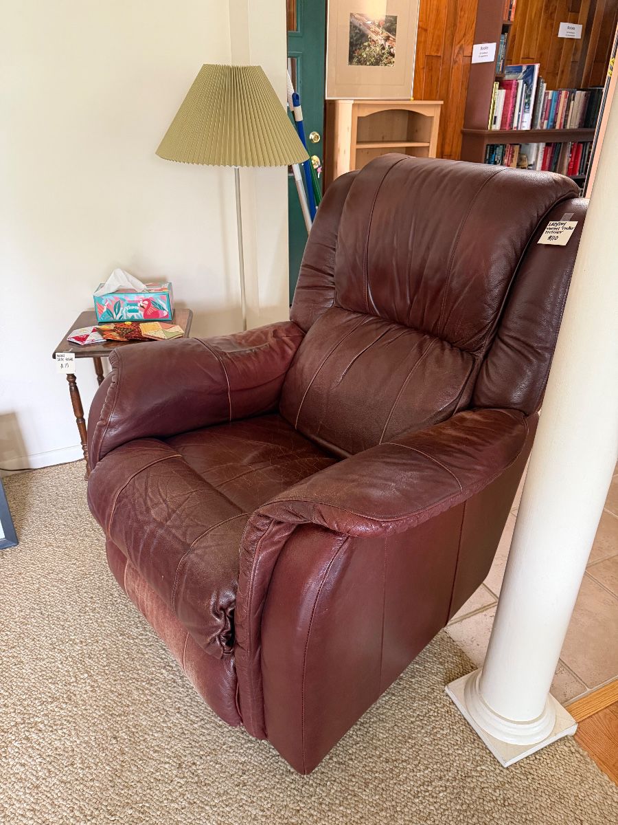 Lazyboy swivel rocker recliner