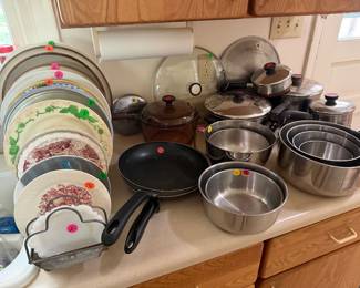 Decorative dishes, pots and pans