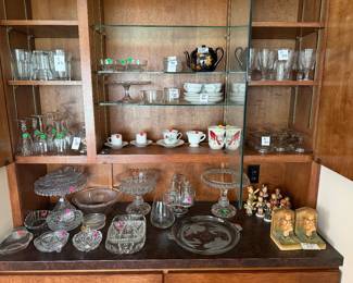 Glassware, tea cups, hummels, bookends