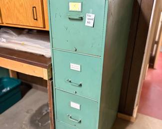 4-drawer file cabinet (2)