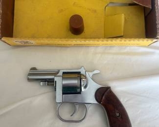 Charter Arms Clerk 1st 32 S&W