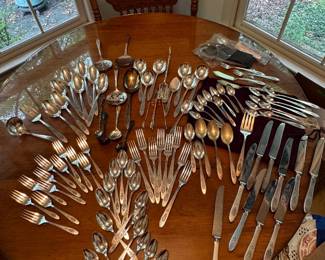 101 piece vintage stainless flatware