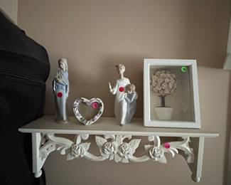 LLardo Collectables, picture frame, shelf, decoration